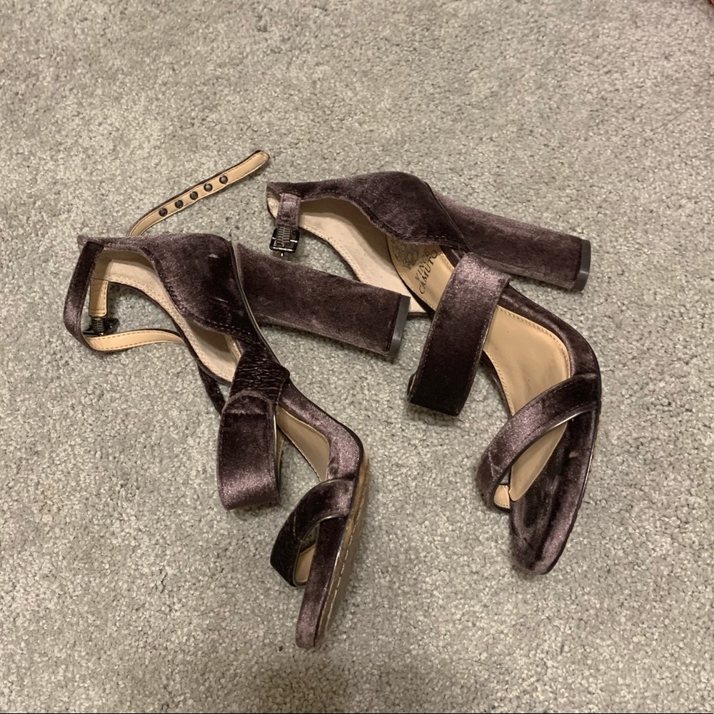 VINCE CAMUTO VELVET HEELS